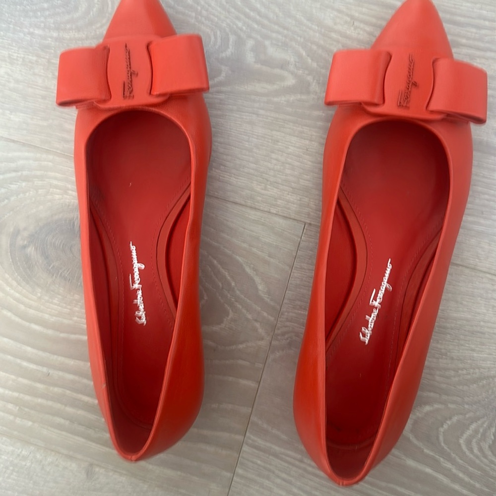 Gently worn Salvatore Ferragamo flats with bow